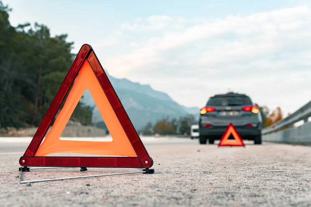 SofortmaBnahmen Sicherheit steht an erster Stelle Warnblinkanlage